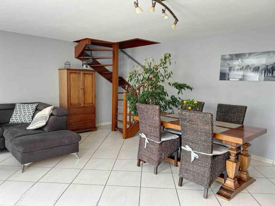 Appartement Le Capucine - Rive De Compiègne Extérieur photo